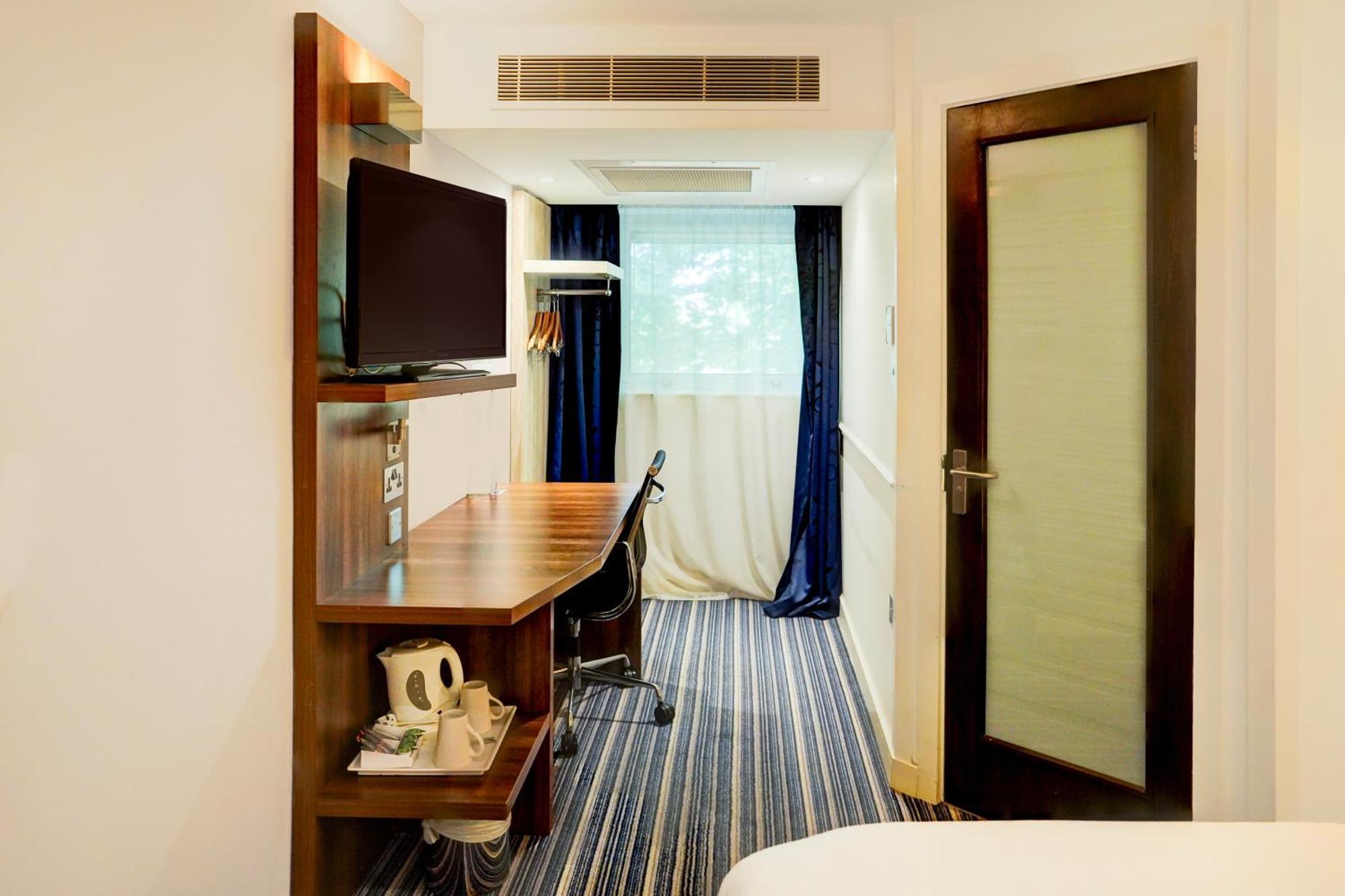 Belvilla Crewe City Centre Hotel Lifestyle Buitenkant foto