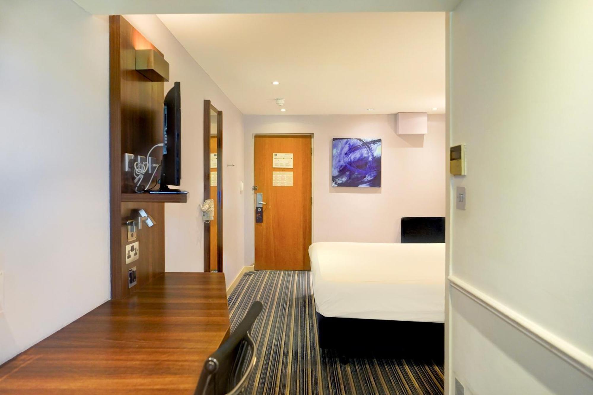 Belvilla Crewe City Centre Hotel Lifestyle Buitenkant foto