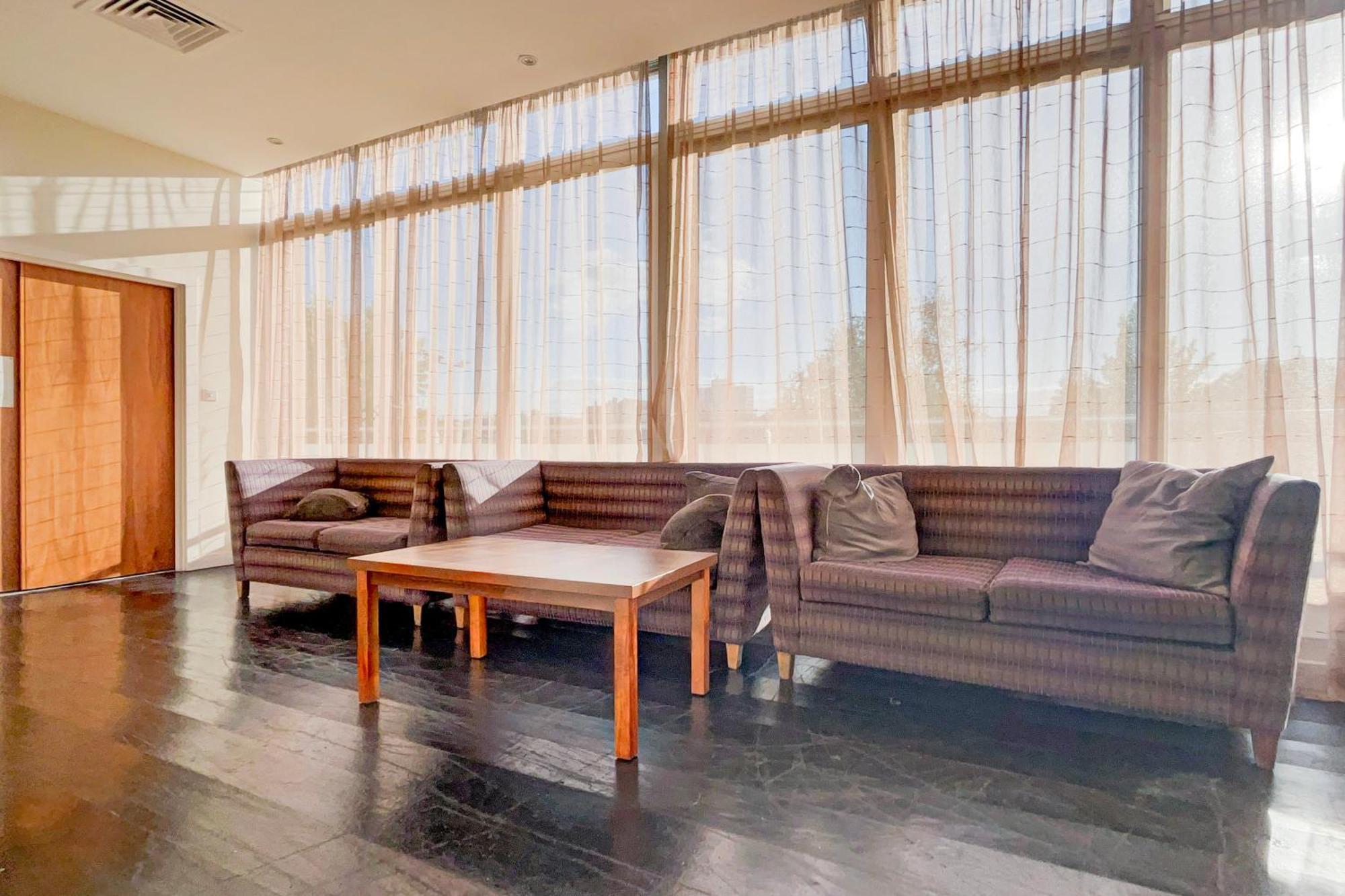 Belvilla Crewe City Centre Hotel Lifestyle Buitenkant foto