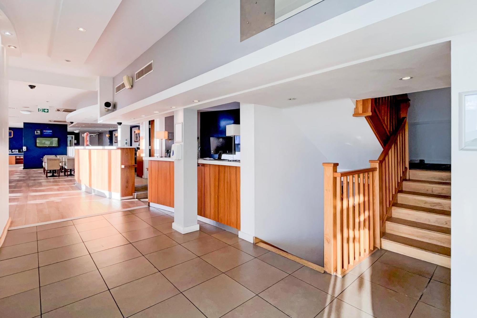 Belvilla Crewe City Centre Hotel Lifestyle Buitenkant foto