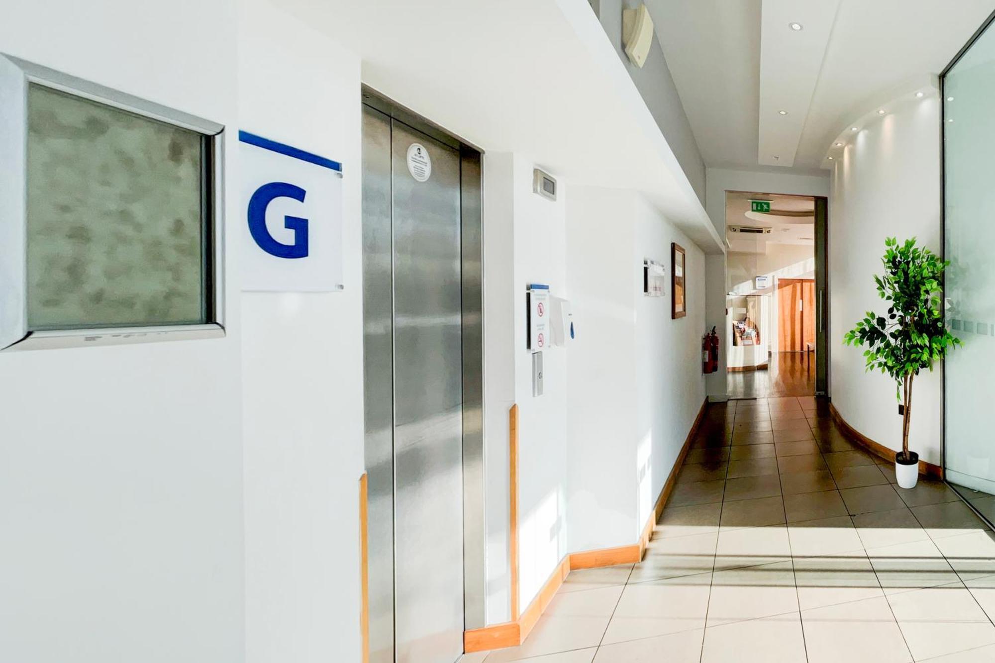 Belvilla Crewe City Centre Hotel Lifestyle Buitenkant foto